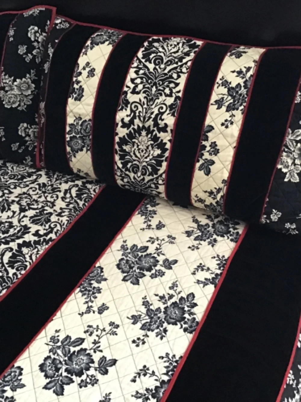 Waverly Fleur Essence Damask Black White Bedspread Shams Set 3 pc Cal King